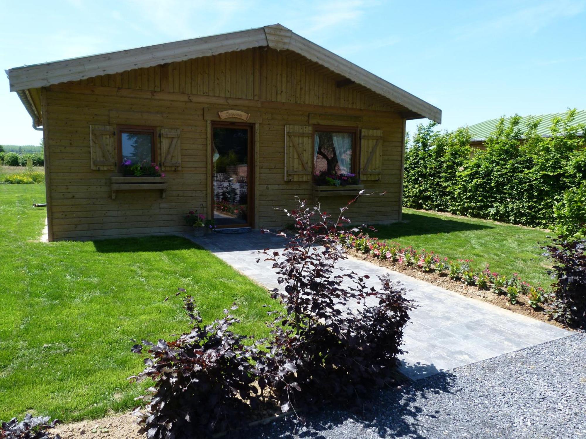 Le Domaine Des Fagnes Villa Sains-du-Nord Exterior photo